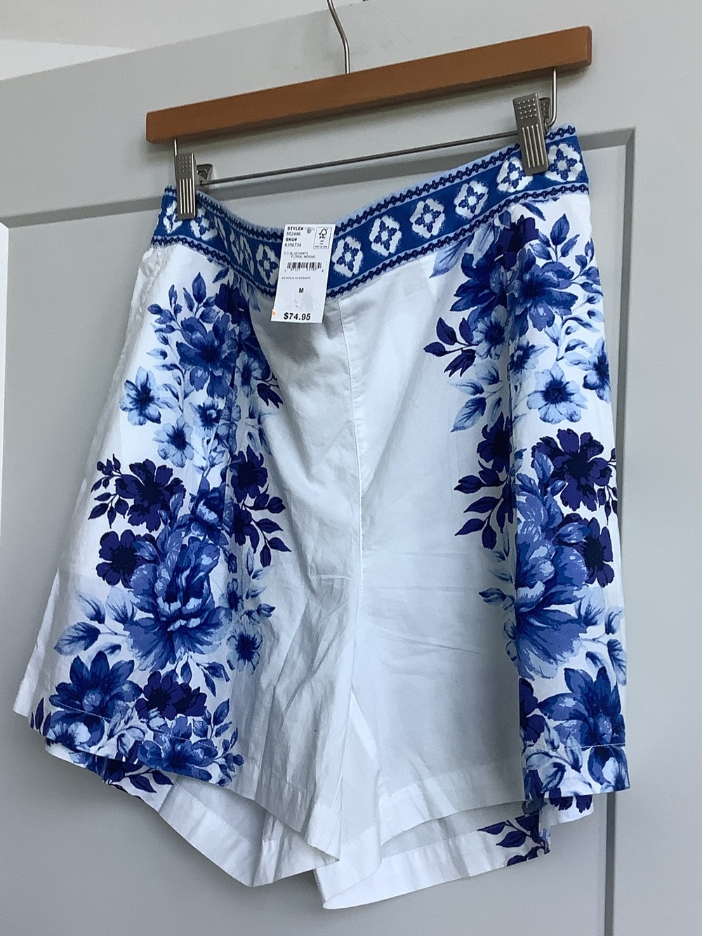 Lands' End White Shorts with Blue Floral Mosaic
